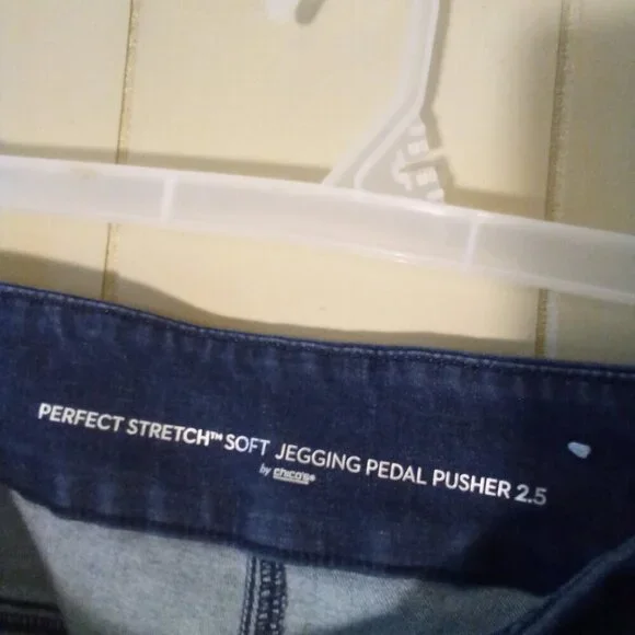 Chico's Perfect Stretch Soft Jegging Pedal Pusher Women 2.5 14 L Capri Blue - Picture 9 of 13